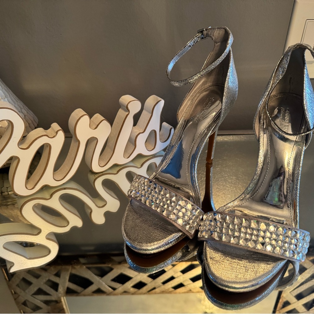 Gianni Bini Platinum Collection 🩶 - Picture 8 of 13